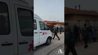 Llegan a la residencia de Villafranca los autobuses que trasladarán a los residentes a Huesca [upl. by Elletnahs972]