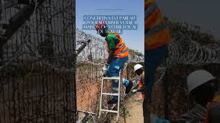 ⚡️La Barrière Infranchissable  À lintérieur du Fil Barbelé Concertina💪 barbwire senegal [upl. by Sivi]