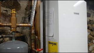 Bosch Greenstar Boiler StartUp [upl. by Errecart]