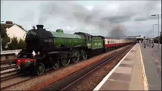 LNER Thompson B1 61306 Mayflower at Tonbridge on 1Z84 290823 [upl. by Aitsirhc95]