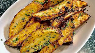 Simple Oven Baked Crispy Potato Wedges [upl. by Boyce159]