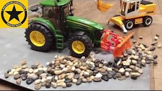 BRUDER tractors for children JOHN DEERE the PUSHER Jacks bworld [upl. by Tletski]