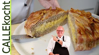 Herzhafter Hackbraten im Speckmantel mit Makkaroni amp Cheddar gefüllt [upl. by Notnarb]