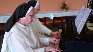 Nuns playing ＨＡＰＰＹ ＢＩＲＴＨＤＡＹ on Piano  Religieuses jouant ＢＯＮＮＥ ＦÊＴＥ au Piano [upl. by Lennahs]