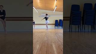 Pirouette from 5th position en pointe lgballetlauragregory ballet [upl. by Mame]