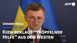 Ukraine kritisiert quottröpfelndequot Militärhilfe  AFP [upl. by Thorlie282]