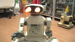 Omnibot 2000 with tray オムニボット2000 [upl. by Sloan]