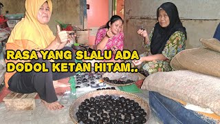 Masak Dodol Ketan Hitam Untuk Persiapan Muludan Di kampung Resep Turun Temurun [upl. by Aikal934]