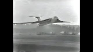 Handley Page Victor very low level pass [upl. by Quita105]