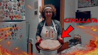 FOCACCIA CON CIPOLLATA  Ricetta semplice e gustosa  Ili in Cucina [upl. by Naneik]