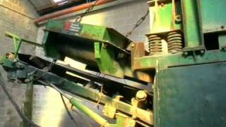 Jaw crusher  Concasseur PEGSON 800x550 [upl. by Lower208]