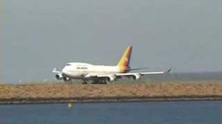 Air Force One Landing in Sydney for APEC [upl. by Lisbeth]