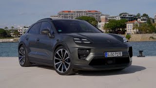 New 2024 Porsche Macan 4 in Aventurine Green Metallic colour [upl. by Georgena319]