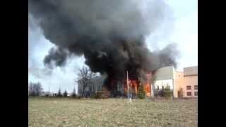 Incendio co magazzino stagionatura ParmigianoReggiano a Noceto Parma [upl. by Imugem]