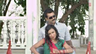 Garam Bhaeel Salwar  New Holi Video Song 2014  Lifafa Mein Abeer  Pawan Singh [upl. by Neemsaj886]