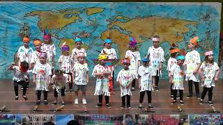 La danse des petits indiens spectacle des PS MS GS [upl. by Roos]