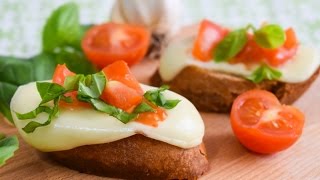 Bruschete cu rosii si mozzarella [upl. by Epps]