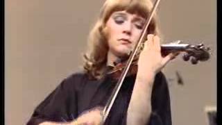 Gunhild Hoelscher Violine Tschaikowsky Violinkonzert DDur op 35  Finale [upl. by Sutherlan]