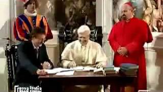 Incontro Papa Ratzinger e Commercialista  Imitazione di Maurizio Crozza [upl. by Resaec]