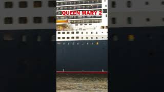 Queen Mary 2 in Hamburg vor den Landungsbrücken Zeitraffer time lapse shipspotting [upl. by Anadroj]