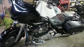 how to lower rear Lowering my 06 Harley Road King Custom with cheap lowering brackets [upl. by Tirzah]