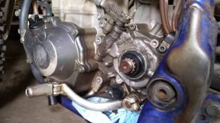 2005 Yamaha yz450f countershaft seal kit install [upl. by Neil372]