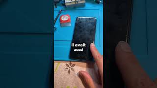 Il répare un iPhone luimême et ça tourne mal  reparation iphone diy smartphone [upl. by Ymereg]