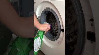 Stiai ca si masina de spalat trebuie spalata🧼🫧 cleaning cleanwithme cleantok washingmachine [upl. by Ellinehc299]