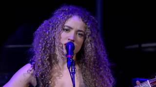 Tal Wilkenfeld quotCorner Painterquot Opening for thewho5803 at Capital One Arena [upl. by Ayoj557]