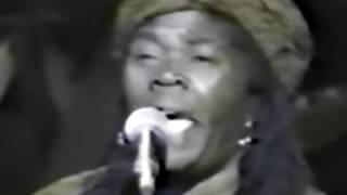 CEDELLA MARLEY BOOKER Ao VIVO 1984 redemption song in JAMAICA [upl. by Lula]