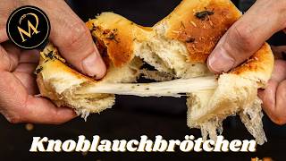 Die luftigsten Knoblauch Kräuter Käsebrötchen  Fluffige Knoblauchbrötchen mit Käsefüllung [upl. by Ylebmik]