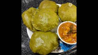 palak puri😋 shorts  cookingshorts  kamaniyarecipes  spinachpurirecipe  palakurapuri [upl. by Kenwee]