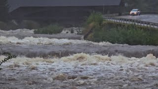 Tag 1 Unwetter in Tschechien  Polen  Österreich führen zu Hochwasser und Schneemassen [upl. by Nednyl493]