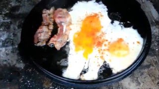 Frühstück aus dem Dopf Dutch Oven Rezept Anleitung BBQ [upl. by Josi418]