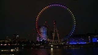 Elections britanniques projection en couleurs sur le London Eye [upl. by Cheri483]