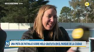 Una pista de patinaje sobre hielo gratuita en el Parque de la Ciudad│N2030│120724 [upl. by Lada]