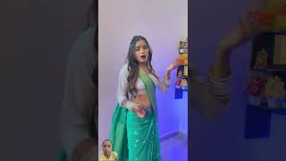 Band karke bajari ke badhiya bhojpuri dance song ♥️🫶shoth viralvideo [upl. by Salomone]