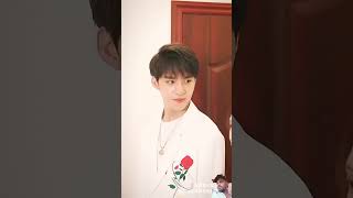 LOVE SHORT VIDEO VIRAL 😍😍 cdrama drama couple iu love lovestory cdramas comedyfilms [upl. by Pas]