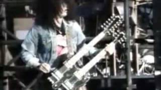 Guns N Roses  Knocking On Heavens Door Live [upl. by Kenti]