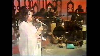 Noor Jehan  Mujh se pehli si mohabbat merey mehboob na maang  Faizavi [upl. by Yatnoj]