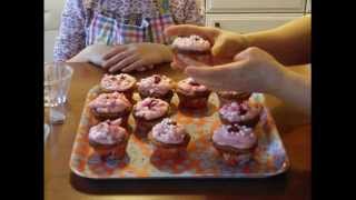 Himbeer Cupcakes Torten Rezept  Ahududulu minik Pastacık yaş pasta tarifi CANAN´S REZEPTE [upl. by Joly]