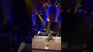 Les presento a una LEYENDA 🔥 Bboy Gravity from 🇺🇸 [upl. by Bronk467]