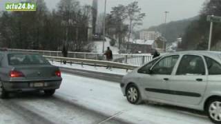 Namur  Neige routes bloquéesmpg [upl. by Conlan]