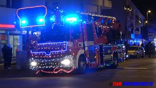 bunt blinkende Feuerwehrautos Christmas Fire Truck Tour 2021 in Kelkheim [upl. by Ylrebnik906]