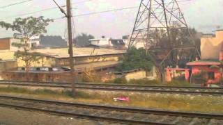 Train Ride in India Approching New Delhi Station インドの車窓から2 [upl. by Omocaig312]