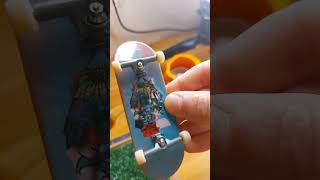 Atzefb this song needs a oscar👍👍😁fingerboard skatepark techdeck fb [upl. by Arinayed]