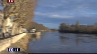 Alerte la Vienne en crue [upl. by Collayer]