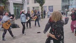 Gründe Gegen KindA  Punk Straßenmusik auf Sylt Westerland am 160722 [upl. by Tigges878]