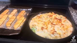 Chicken broccoli and potatoes Alfredo Yummy [upl. by Ymmij481]