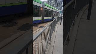 Croydon Tramlink Tram 🚊 arriving at East Croydon 3224 [upl. by Eirallam]